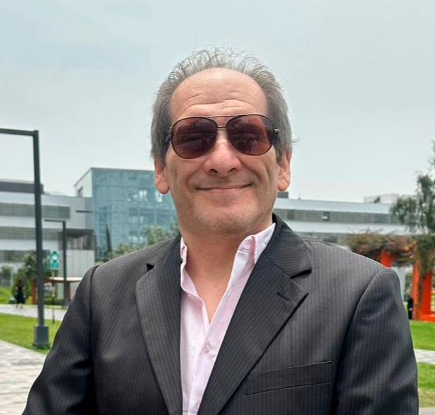 Fundador de FAS